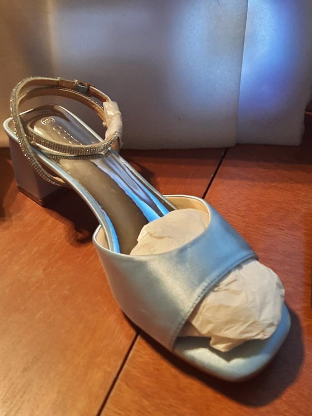 NEW ! Coutgo Chunky Low Heel Square Toe Rhinestone Sandal Strap Ligh Blue Sz 8.5